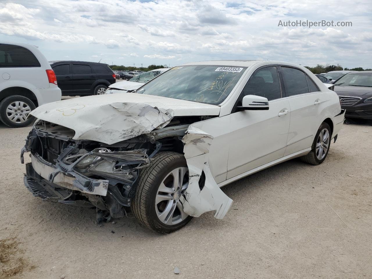 2010 Mercedes-benz E 350 Белый vin: WDDHF5GBXAA252670