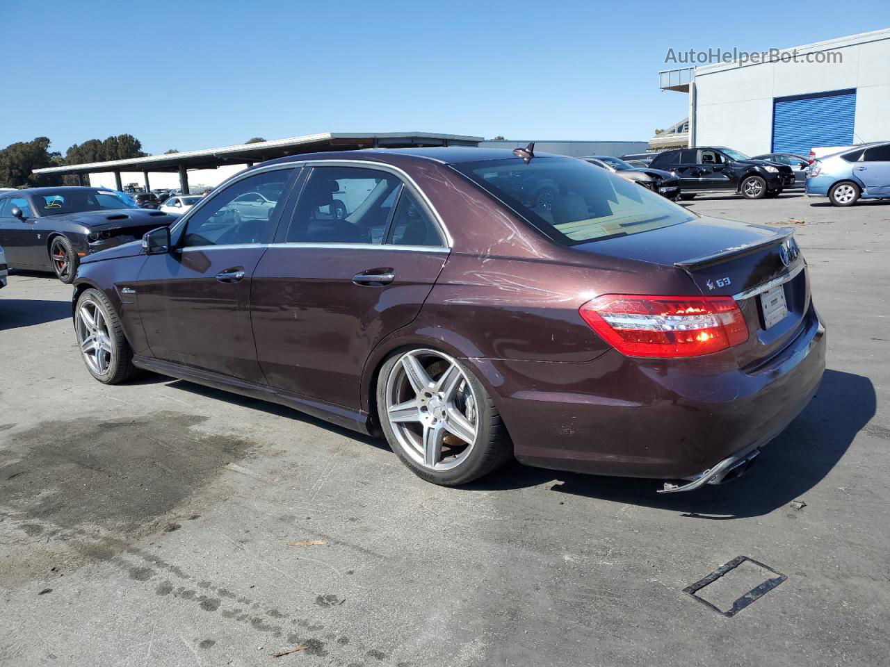 2010 Mercedes-benz E 63 Amg Maroon vin: WDDHF7HB3AA121770