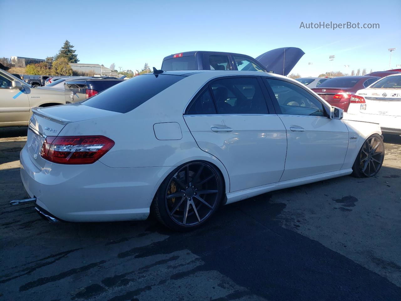 2010 Mercedes-benz E 63 Amg White vin: WDDHF7HB8AA149452