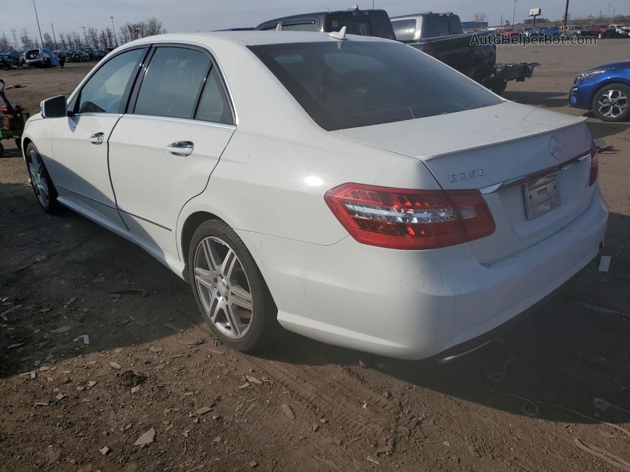 2010 Mercedes-benz E 350 4matic White vin: WDDHF8HB3AA082040