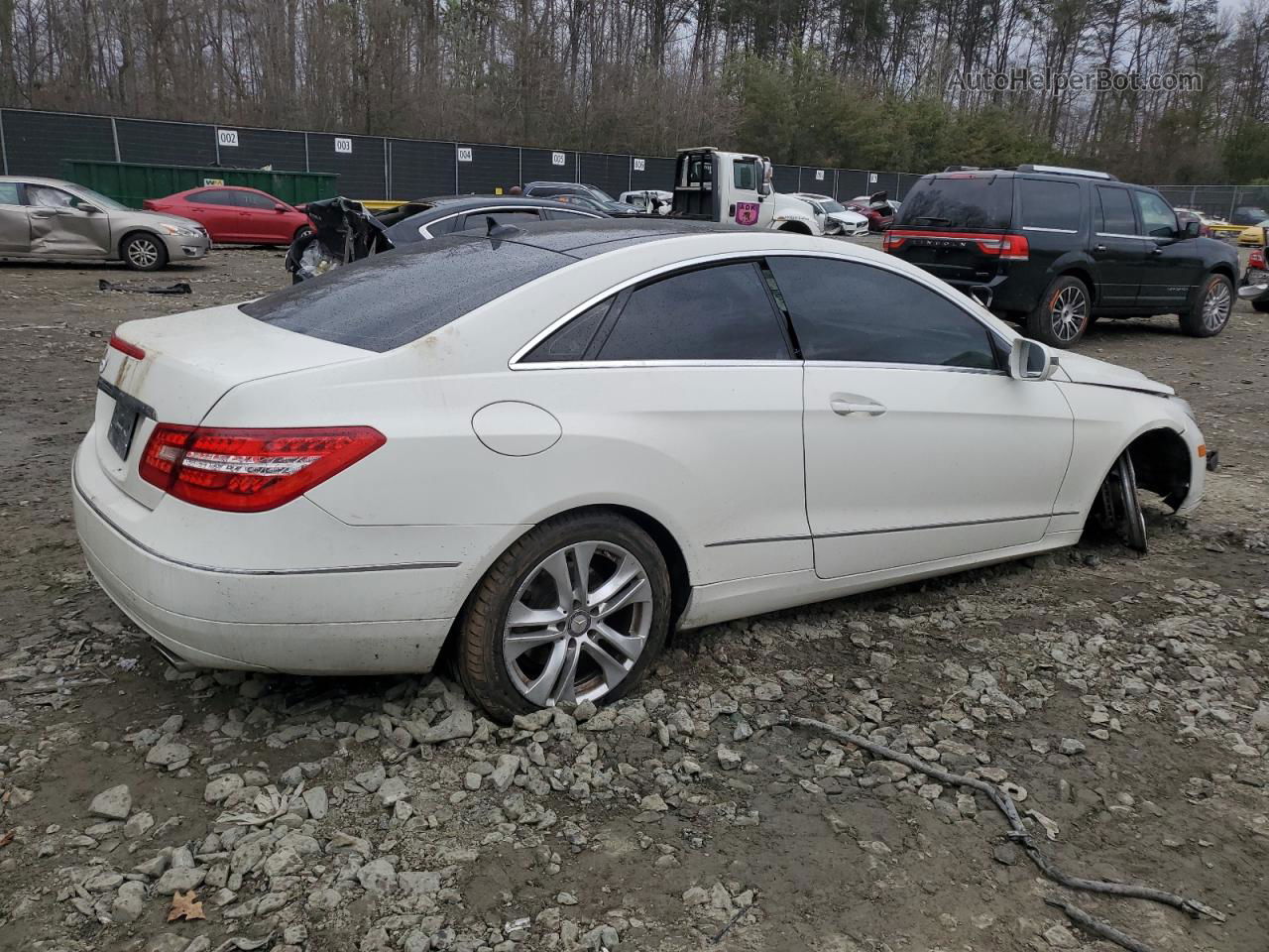 2010 Mercedes-benz E 350 White vin: WDDKJ5GB1AF003228