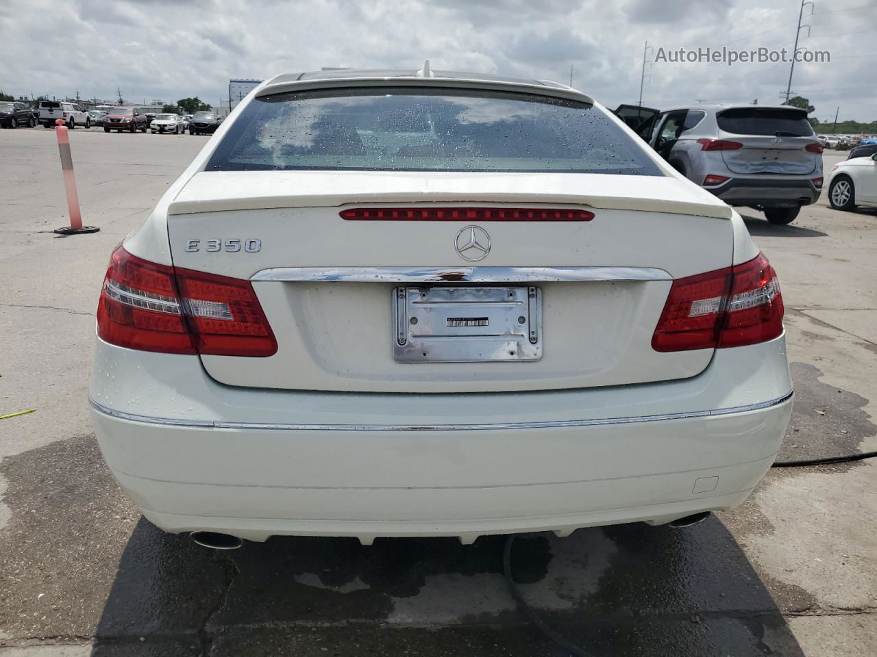 2010 Mercedes-benz E 350 White vin: WDDKJ5GB1AF047424