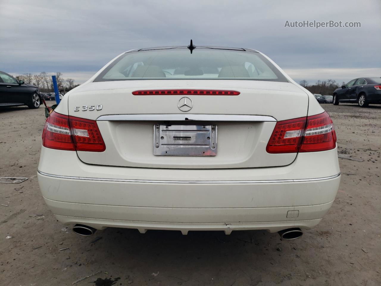 2010 Mercedes-benz E 350 White vin: WDDKJ5GB6AF012782