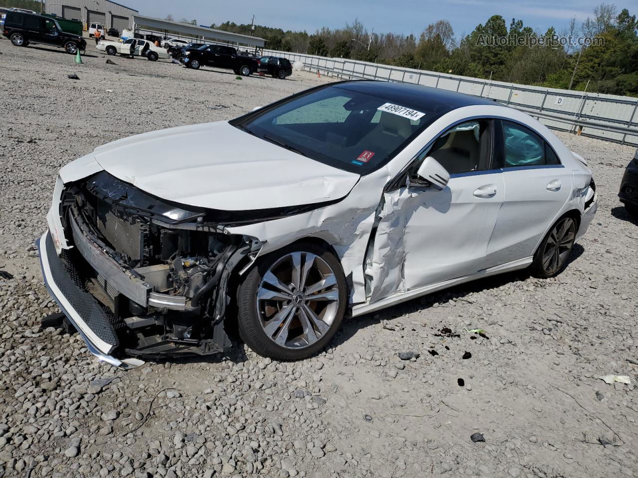 2019 Mercedes-benz Cla 250 Белый vin: WDDSJ4EB0KN725570