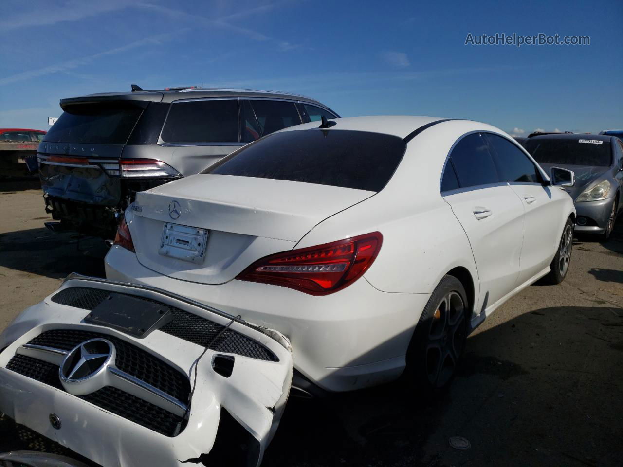 2019 Mercedes-benz Cla 250 White vin: WDDSJ4EB1KN722080