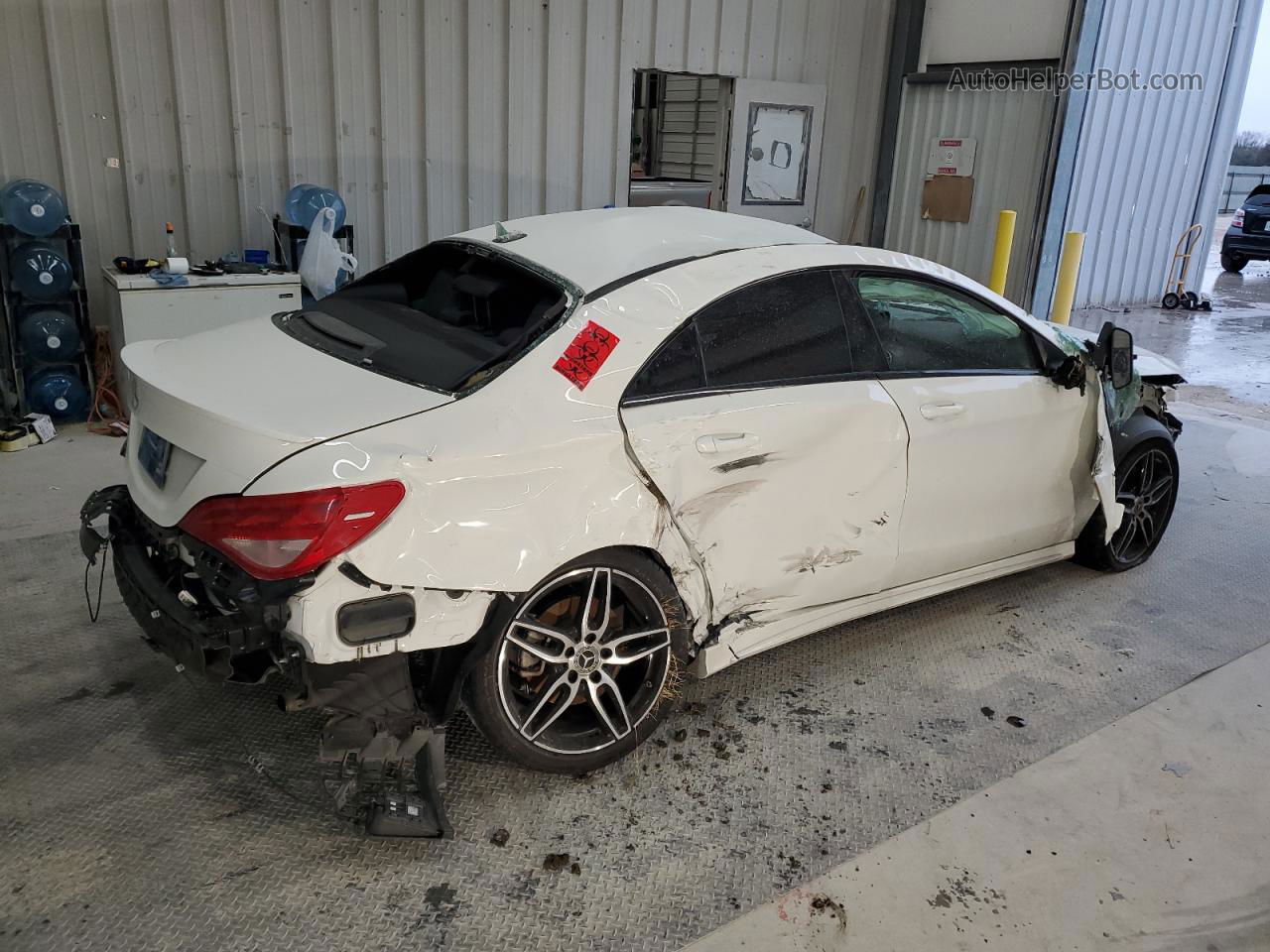 2019 Mercedes-benz Cla 250 White vin: WDDSJ4EB1KN756259