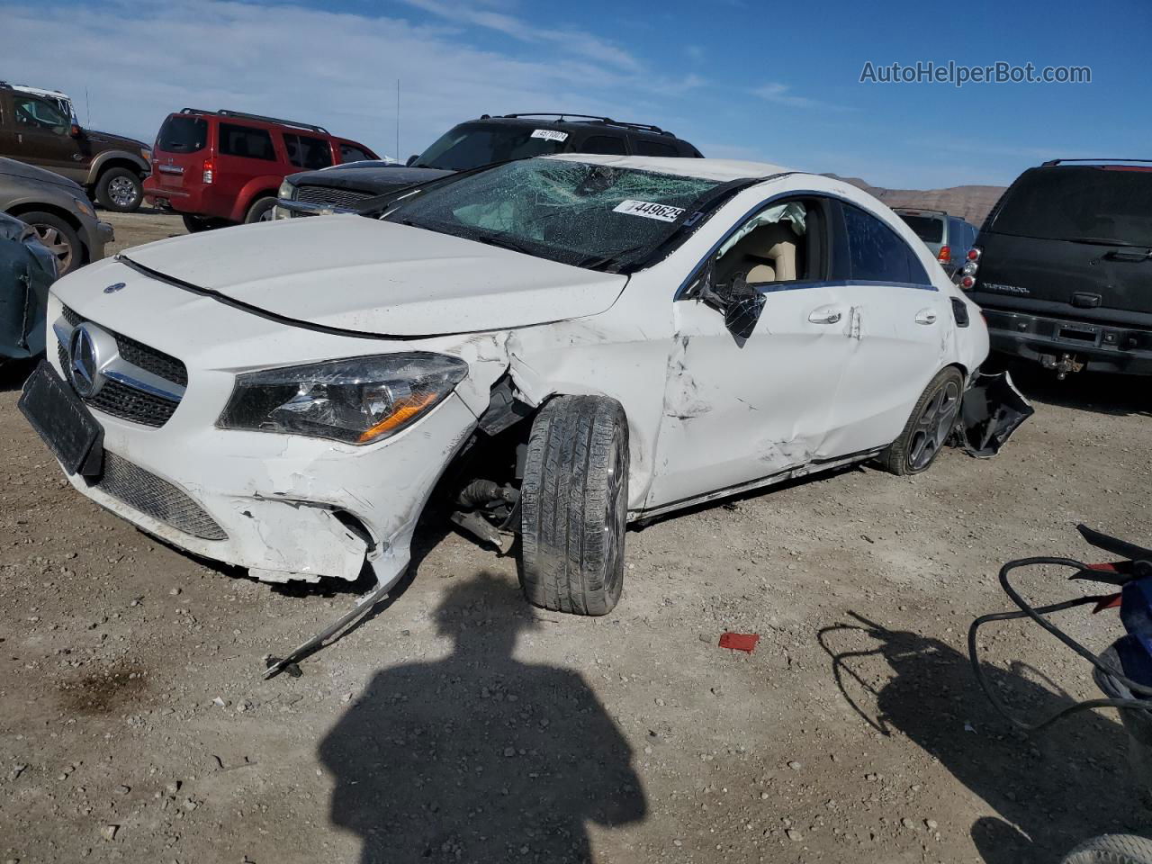 2019 Mercedes-benz Cla 250 White vin: WDDSJ4EB2KN757579