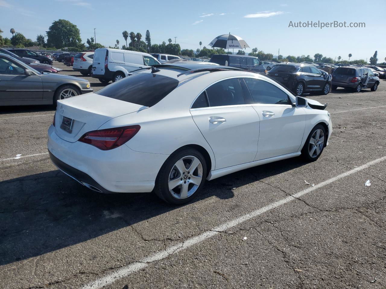 2019 Mercedes-benz Cla 250 Белый vin: WDDSJ4EB2KN776455