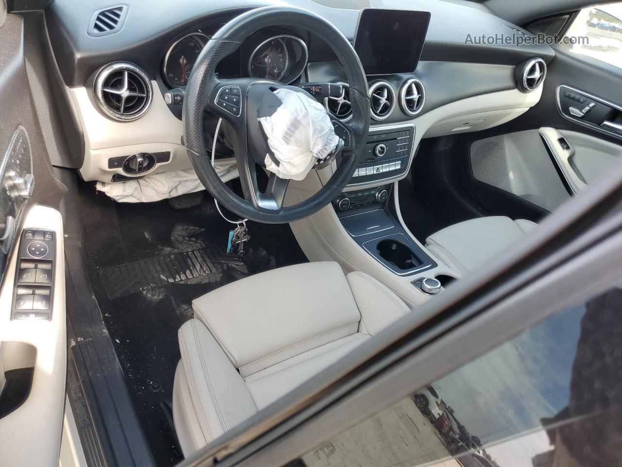 2019 Mercedes-benz Cla 250 White vin: WDDSJ4EB4KN754585