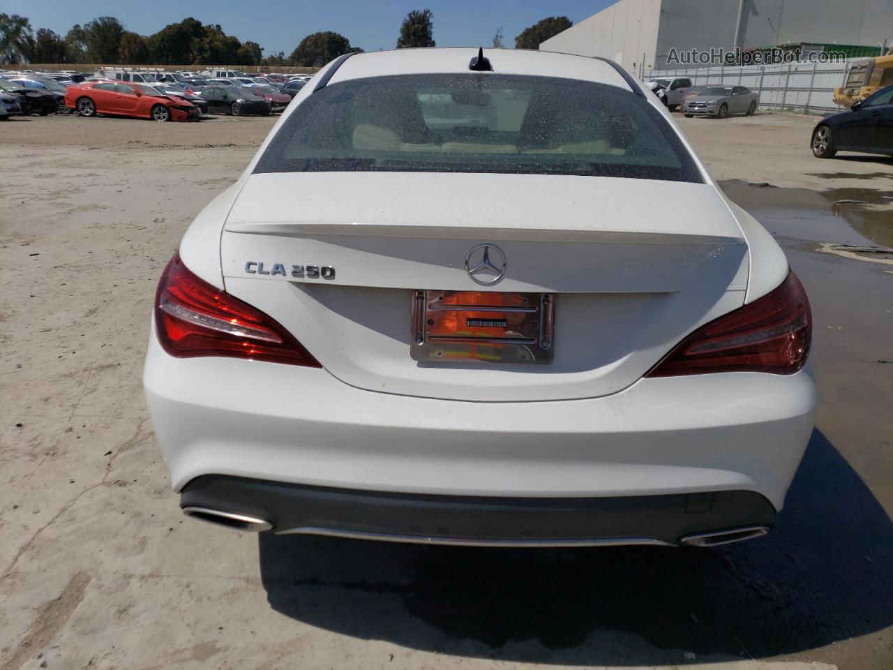 2019 Mercedes-benz Cla 250 White vin: WDDSJ4EB8KN713571