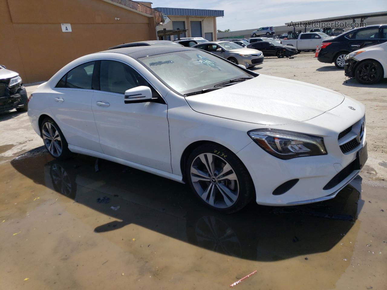 2019 Mercedes-benz Cla 250 White vin: WDDSJ4EB8KN713571