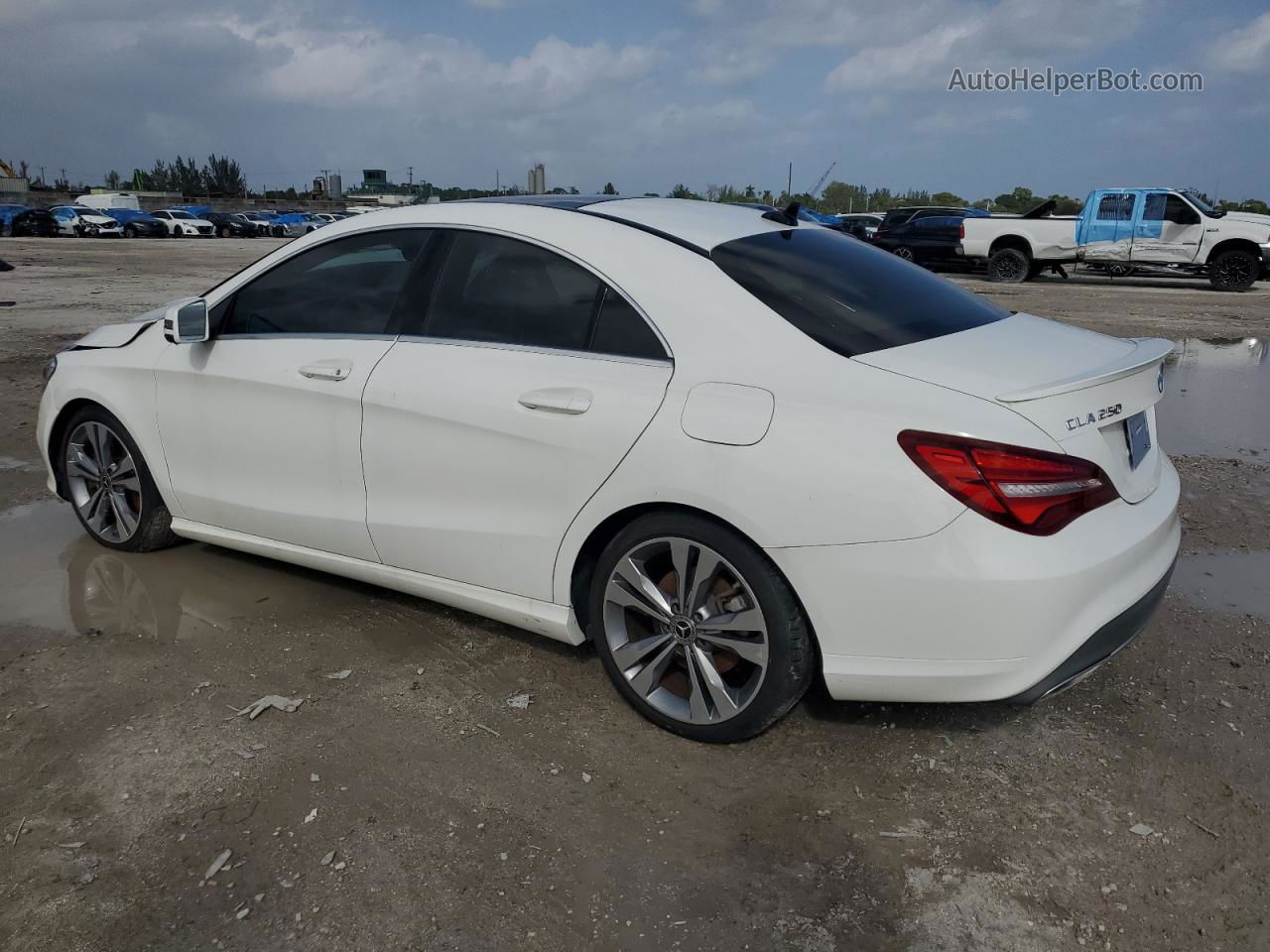 2019 Mercedes-benz Cla 250 White vin: WDDSJ4EB8KN721976