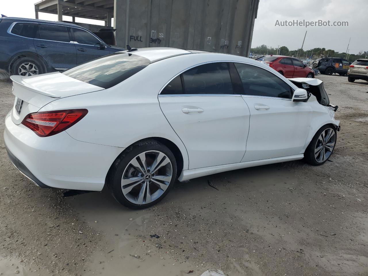 2019 Mercedes-benz Cla 250 White vin: WDDSJ4EB8KN721976