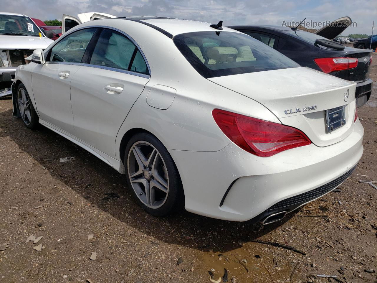 2014 Mercedes-benz Cla 250 Белый vin: WDDSJ4EB9EN067106