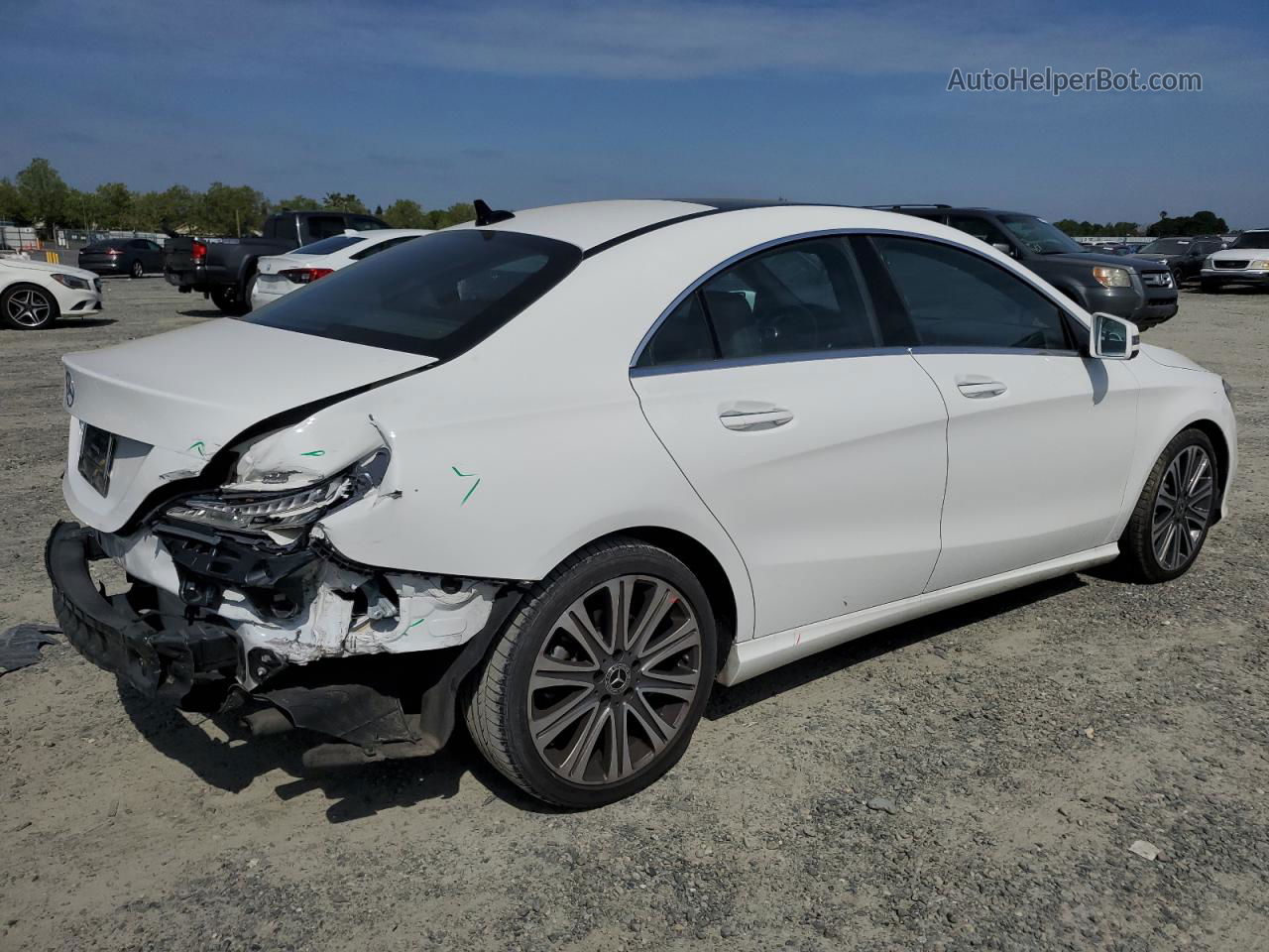 2019 Mercedes-benz Cla 250 White vin: WDDSJ4EB9KN719220