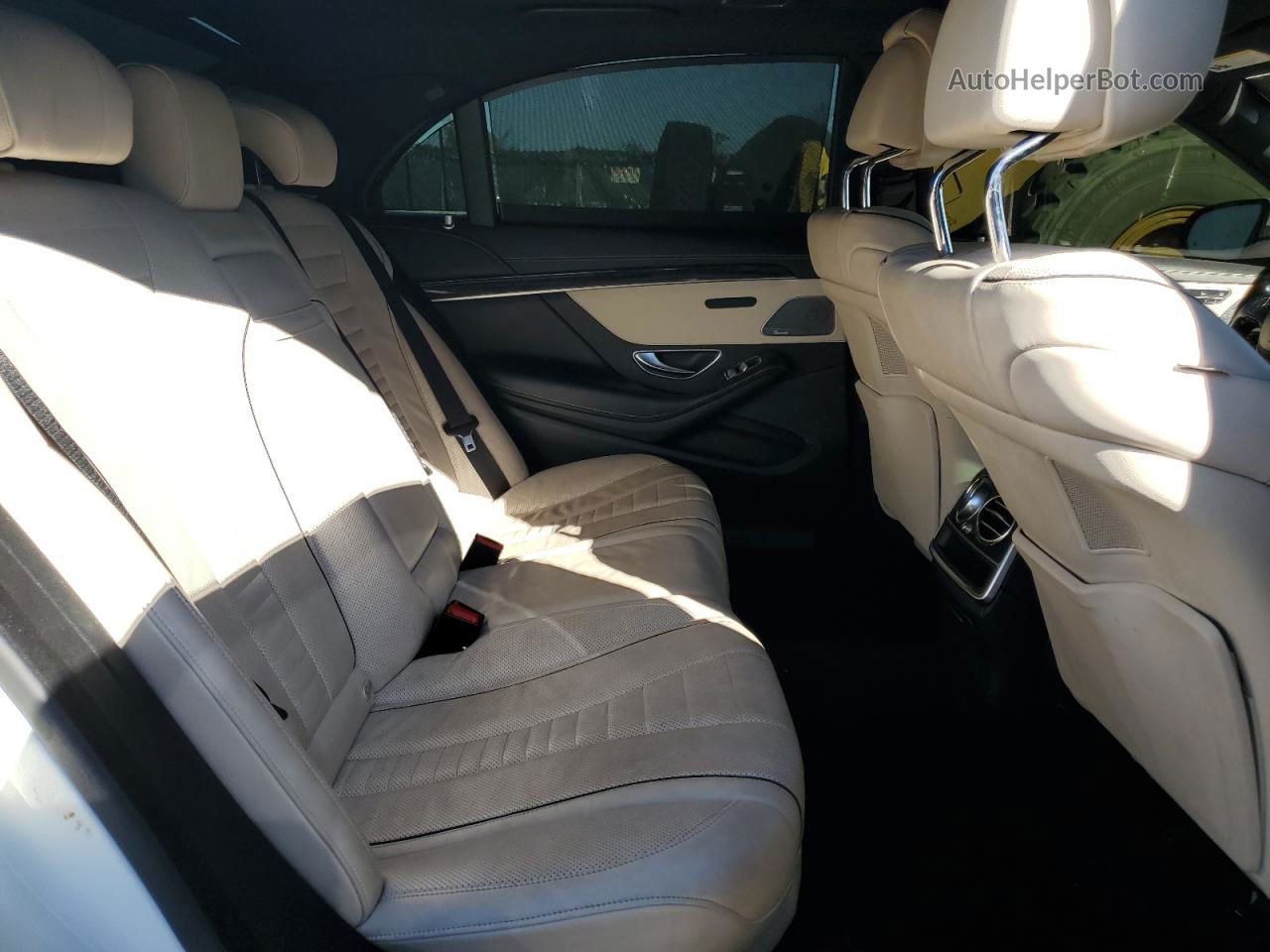 2015 Mercedes-benz S 550 White vin: WDDUG8CB1FA179537