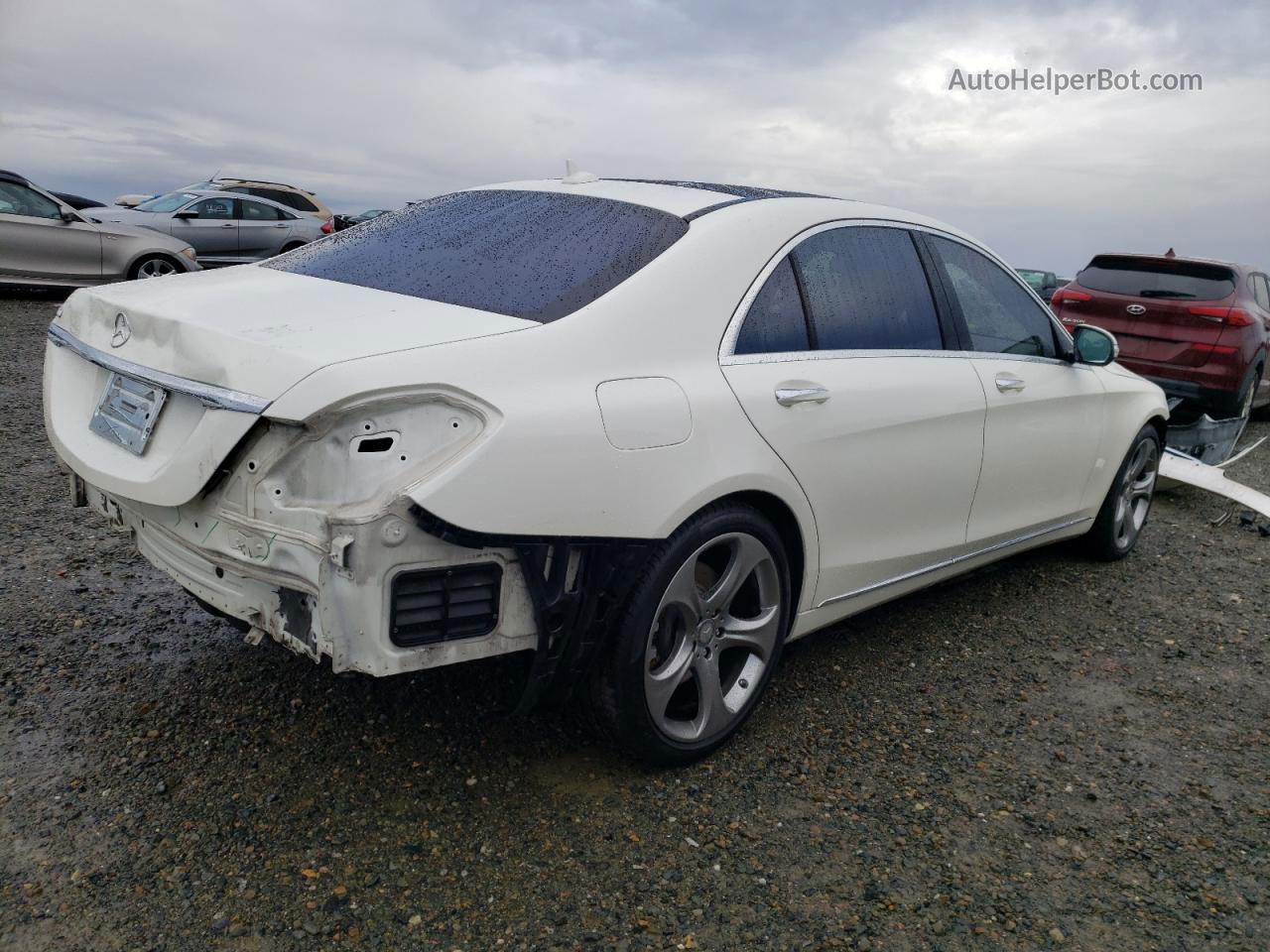 2015 Mercedes-benz S 550 White vin: WDDUG8CB2FA140309