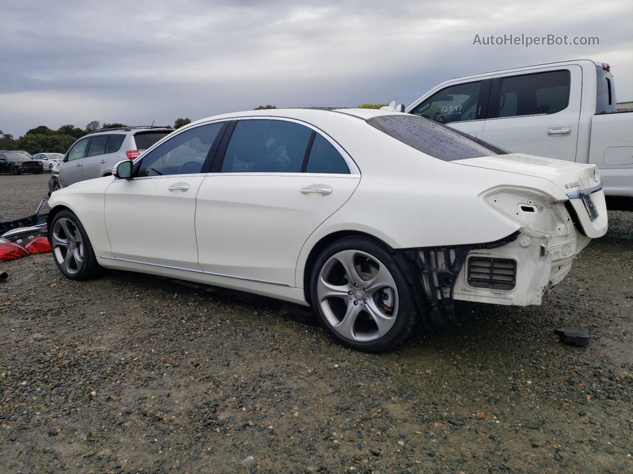 2015 Mercedes-benz S 550 White vin: WDDUG8CB2FA140309