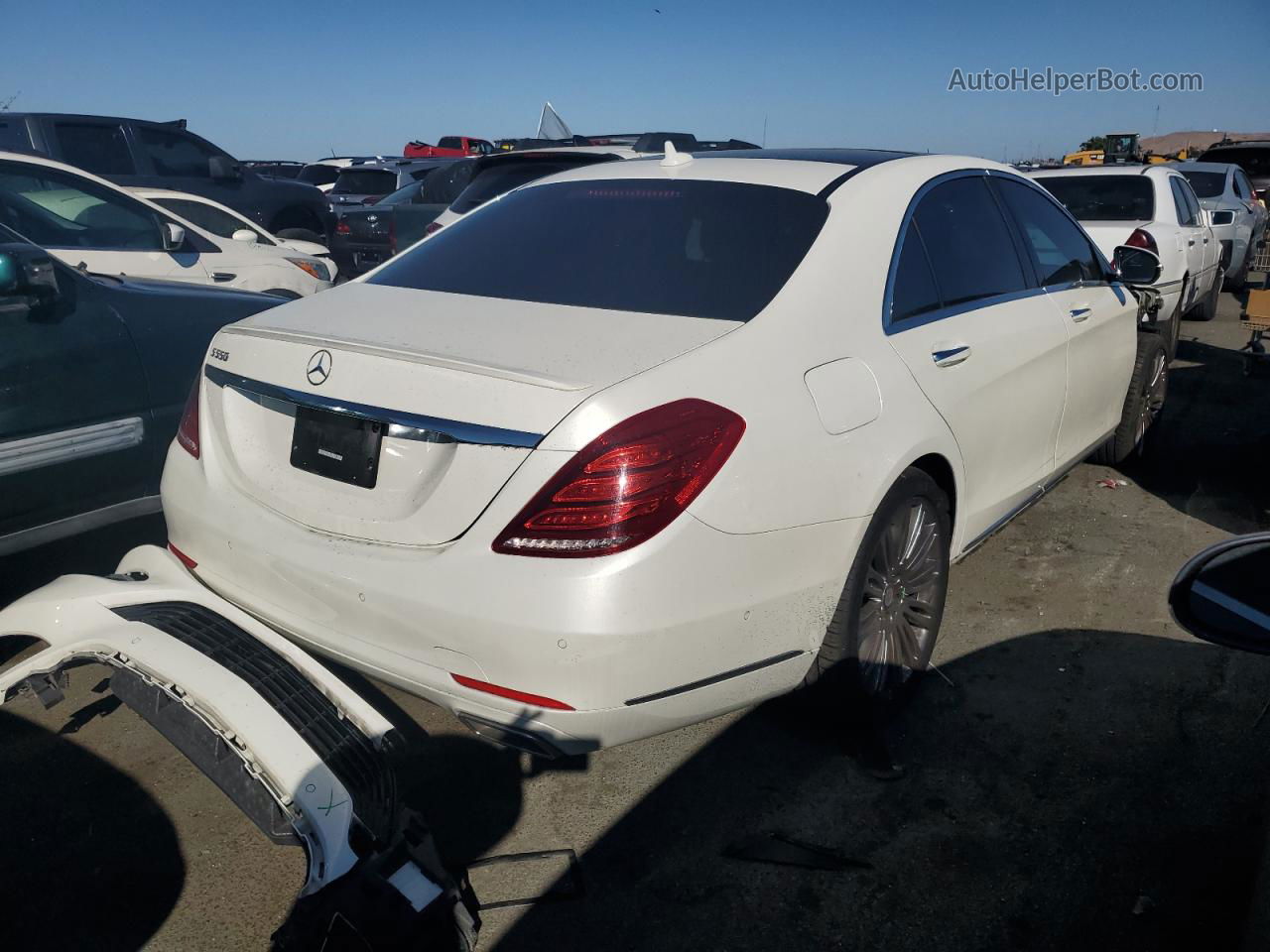 2015 Mercedes-benz S 550 Белый vin: WDDUG8CB3FA202350