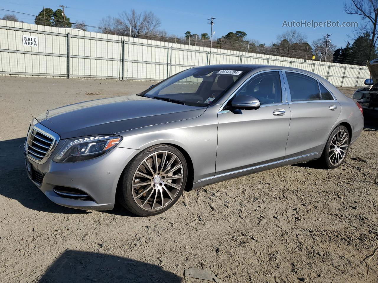 2015 Mercedes-benz S 550 Серый vin: WDDUG8CB5FA132768