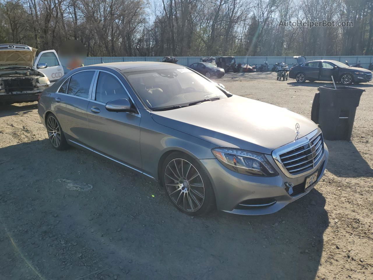 2015 Mercedes-benz S 550 Серый vin: WDDUG8CB5FA132768