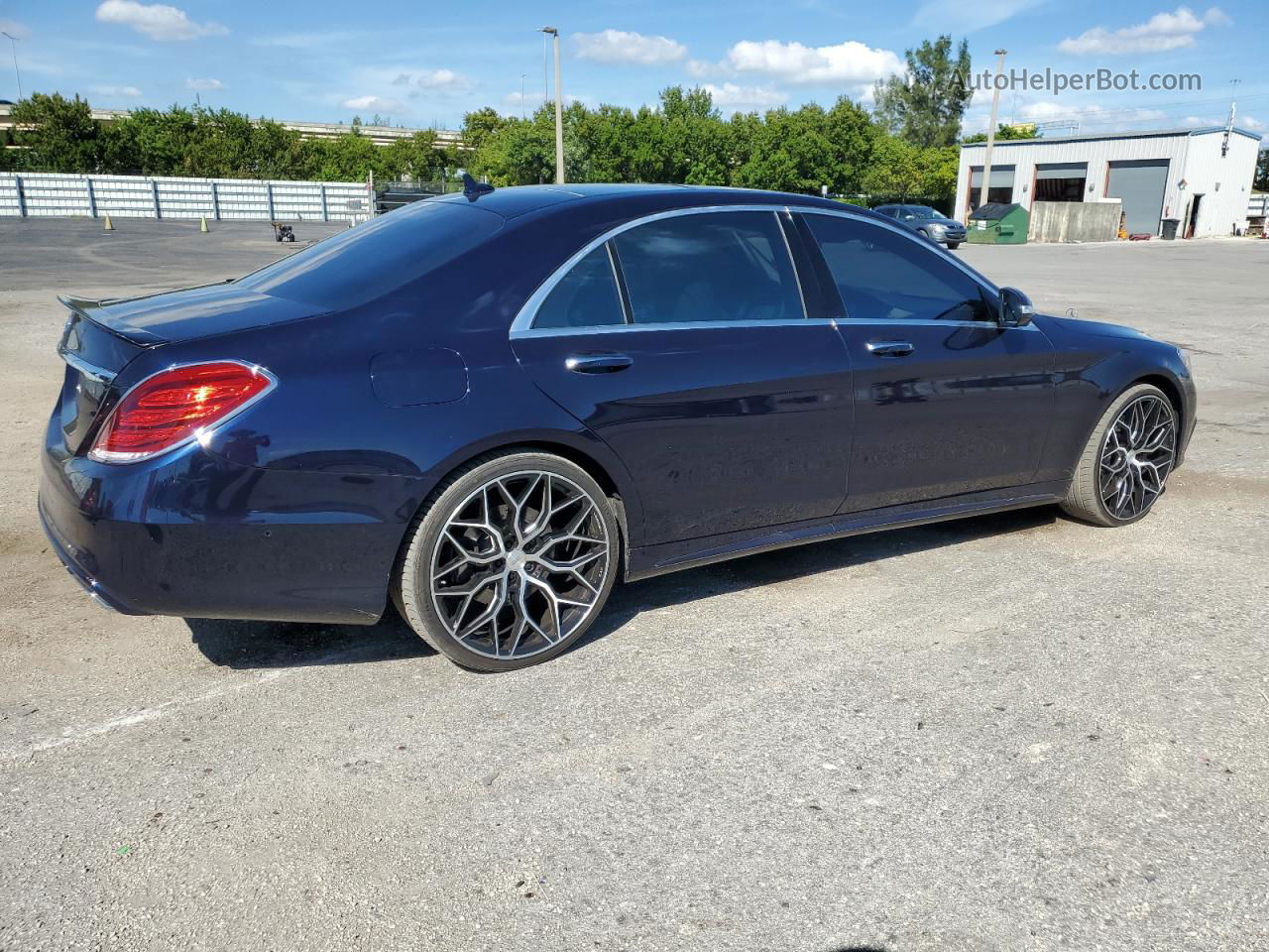 2015 Mercedes-benz S 550 Blue vin: WDDUG8CB5FA163342