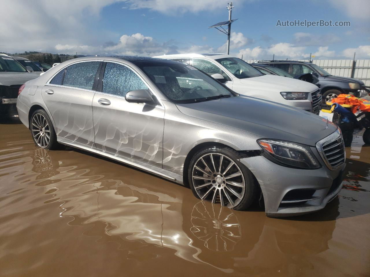 2015 Mercedes-benz S 550 Silver vin: WDDUG8CB5FA174843