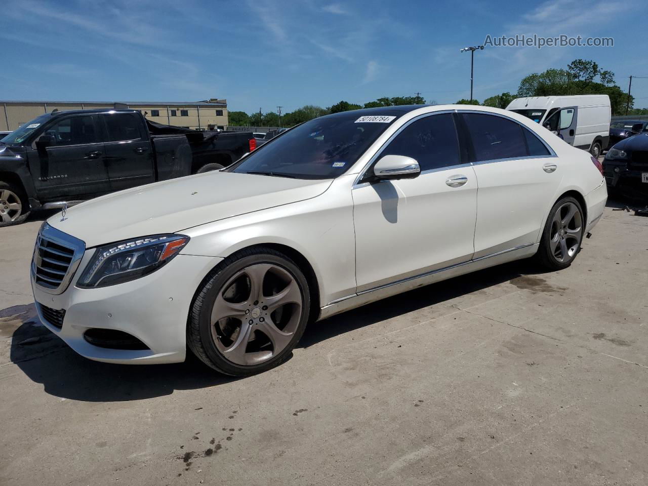 2015 Mercedes-benz S 550 Белый vin: WDDUG8CB8FA099667