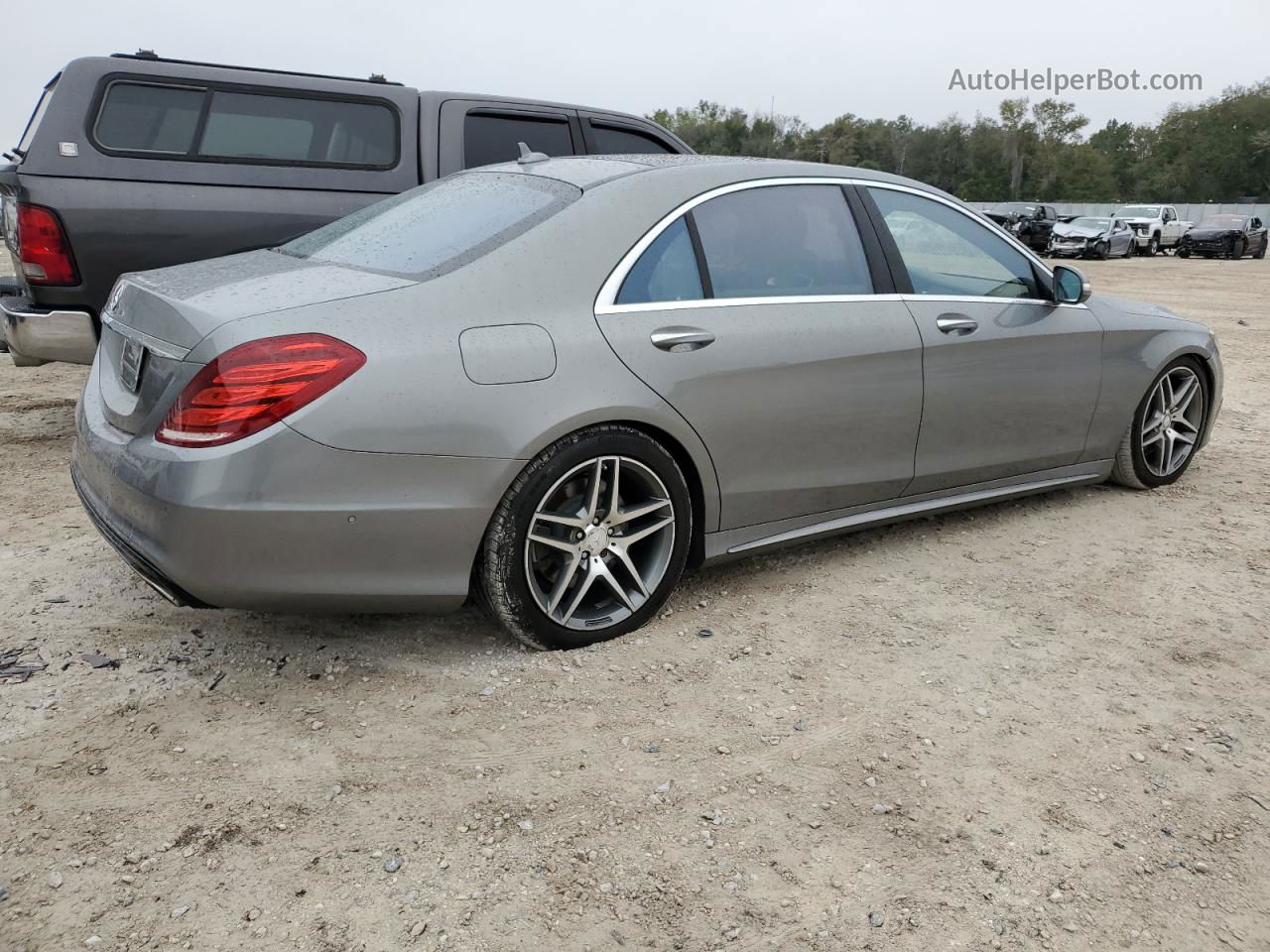 2014 Mercedes-benz S 550 Серый vin: WDDUG8CBXEA046564