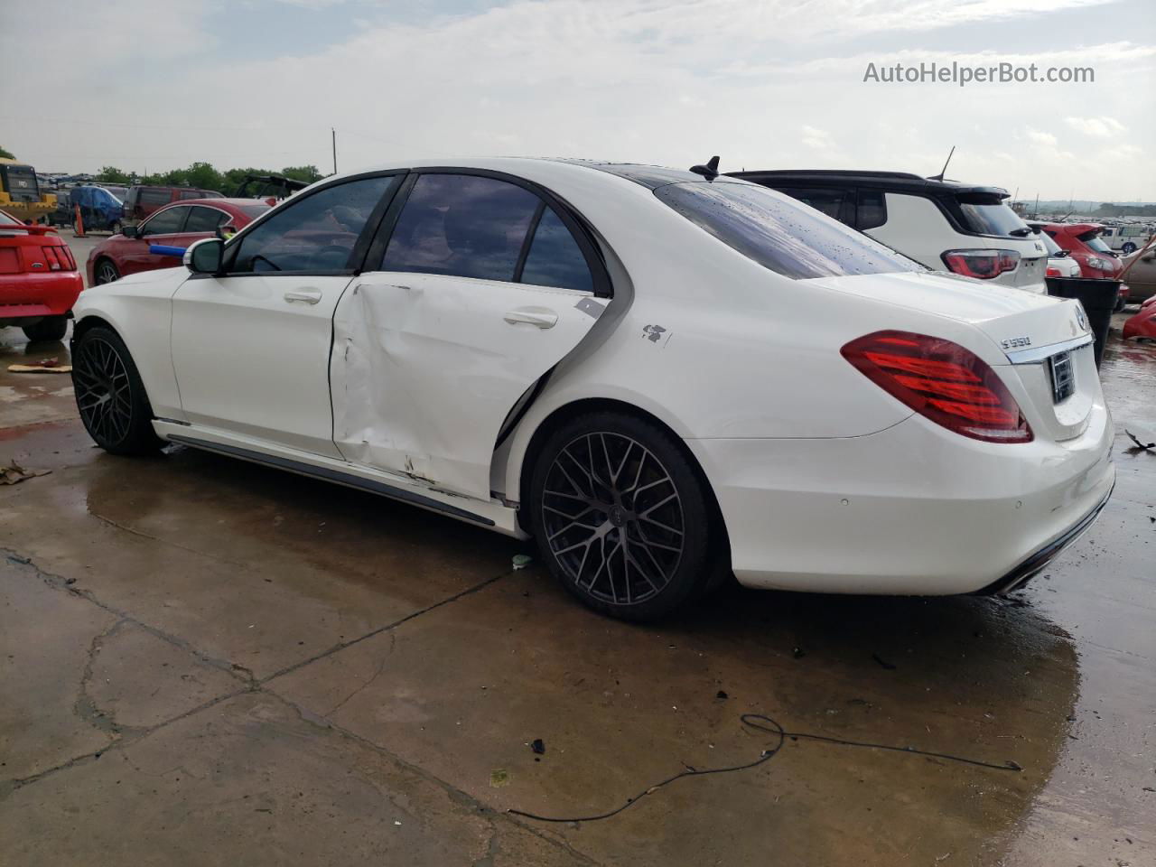 2015 Mercedes-benz S 550 Белый vin: WDDUG8CBXFA146536