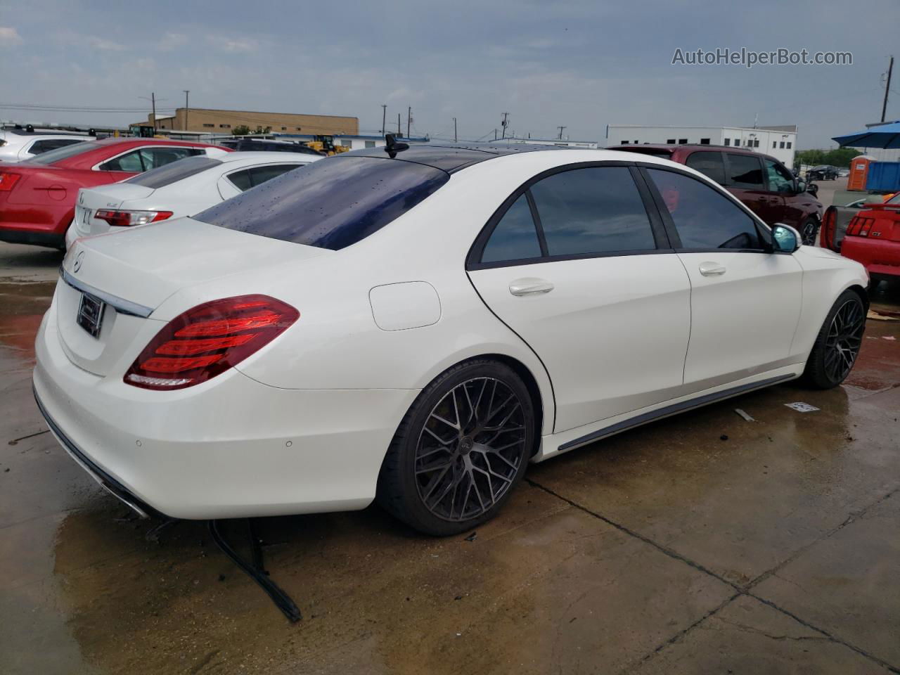 2015 Mercedes-benz S 550 Белый vin: WDDUG8CBXFA146536