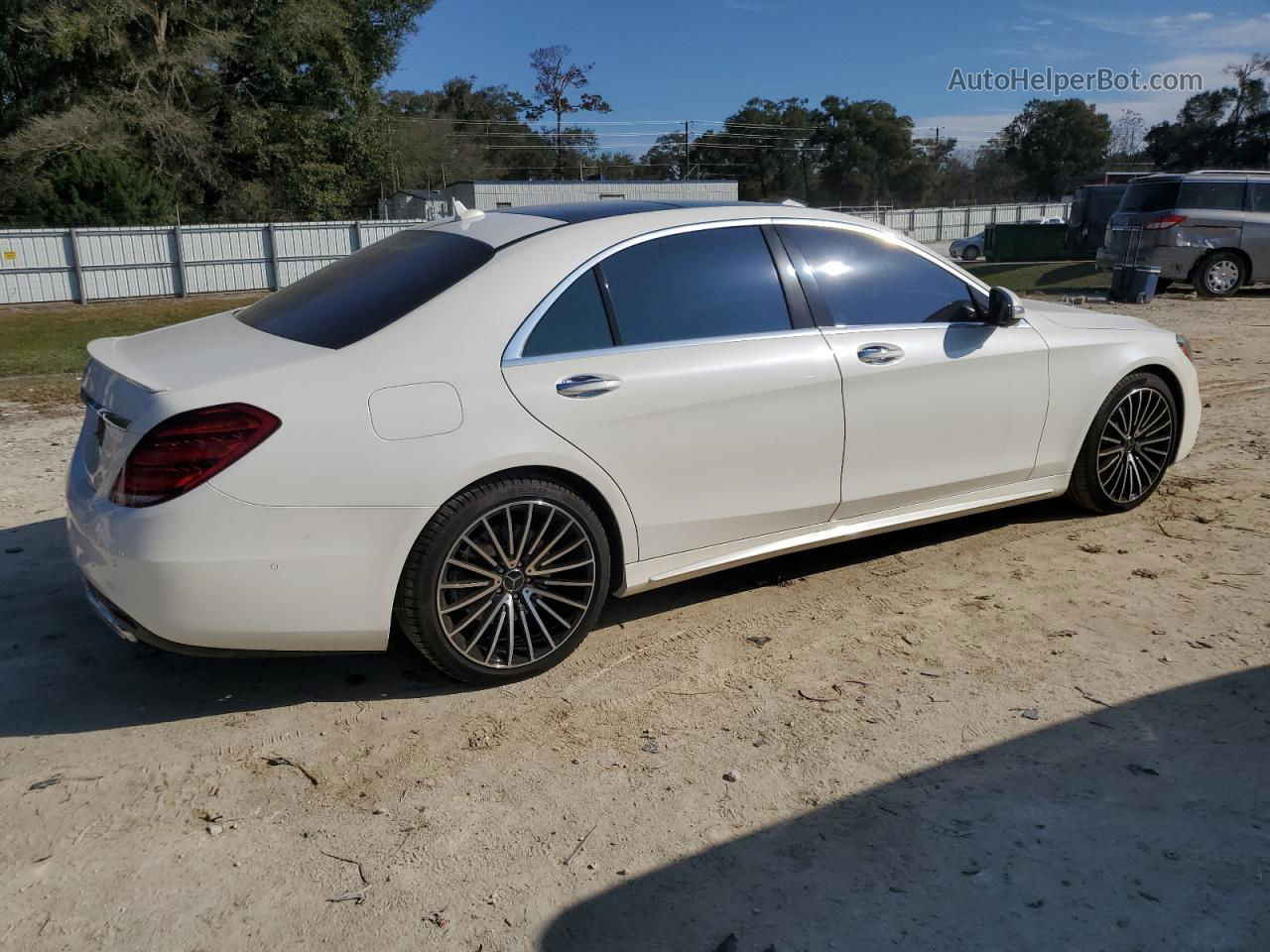 2019 Mercedes-benz S 560 White vin: WDDUG8DB0KA433408