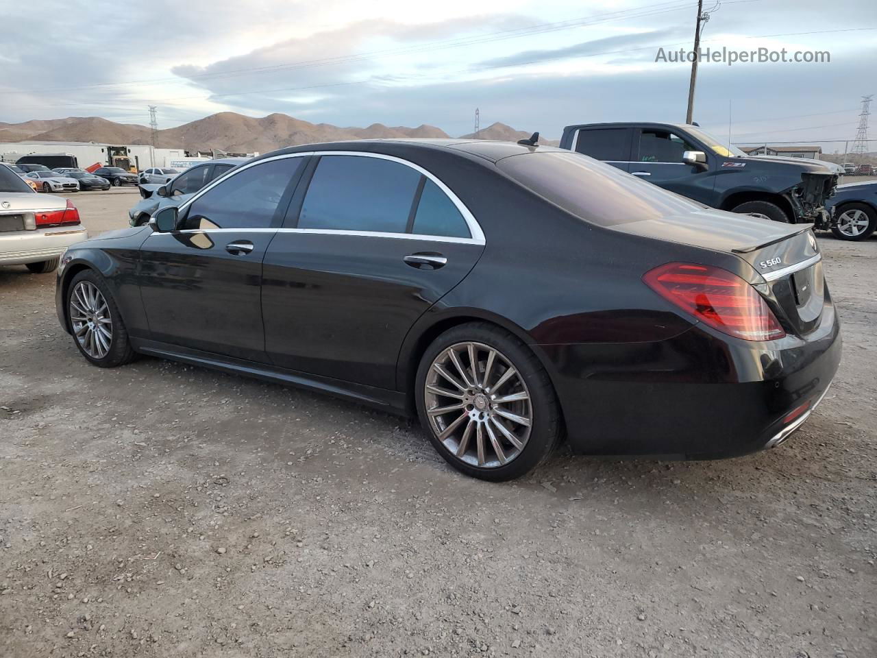 2019 Mercedes-benz S 560 Черный vin: WDDUG8DB2KA448945