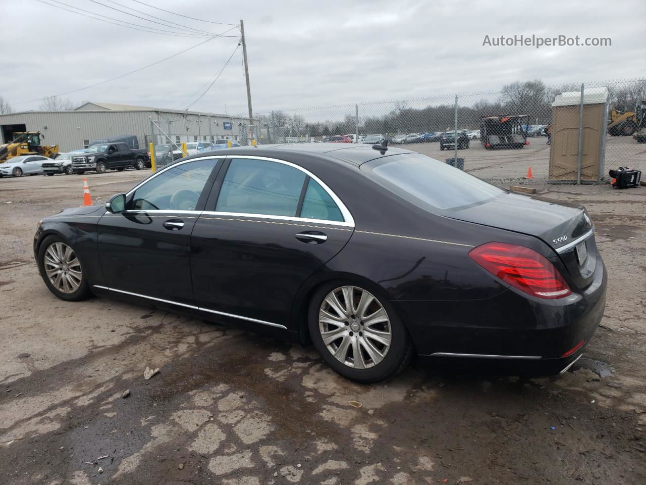 2015 Mercedes-benz S 550 4matic Черный vin: WDDUG8FBXFA074006