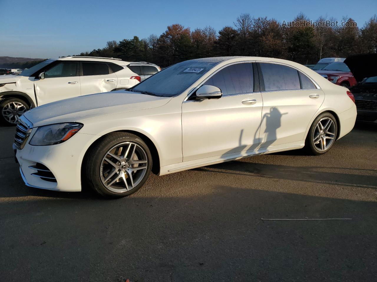 2019 Mercedes-benz S 560 4matic Белый vin: WDDUG8GB1KA424373