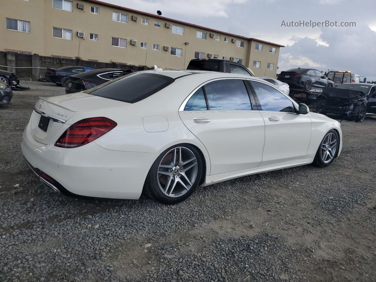 2019 Mercedes-benz S 560 4matic Белый vin: WDDUG8GB2KA444213