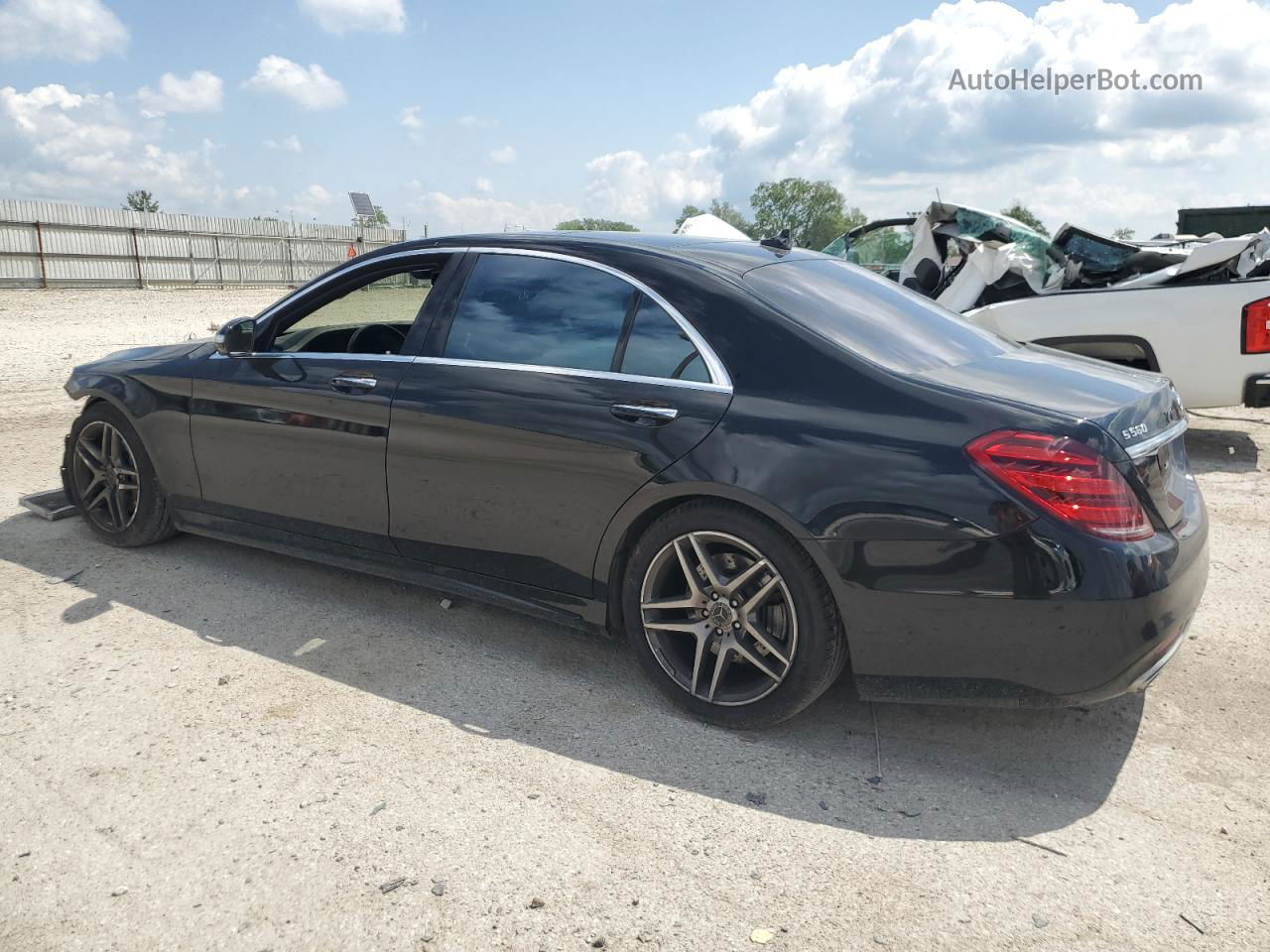 2019 Mercedes-benz S 560 4matic Черный vin: WDDUG8GB2KA445961