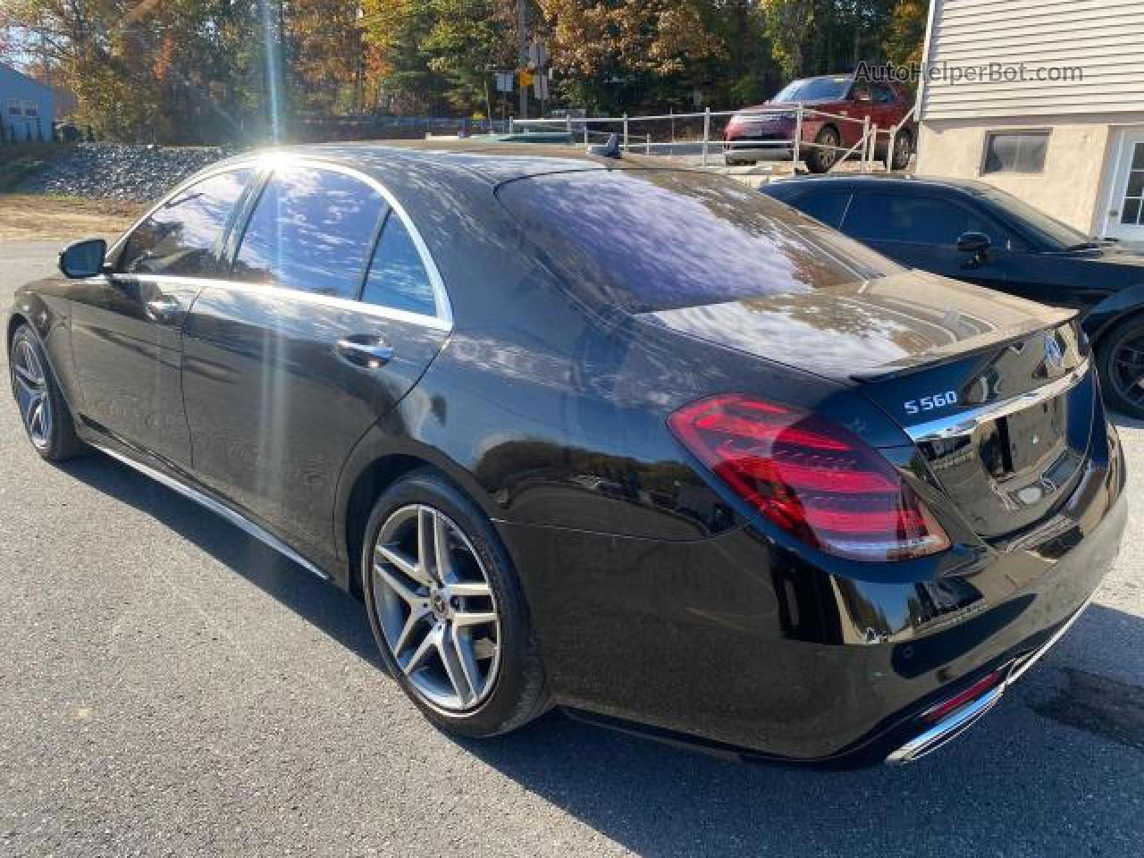 2019 Mercedes-benz S 560 4matic Черный vin: WDDUG8GB3KA448903