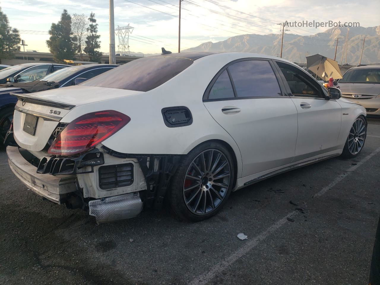 2019 Mercedes-benz S 63 Amg 4matic Белый vin: WDDUG8JBXKA438216