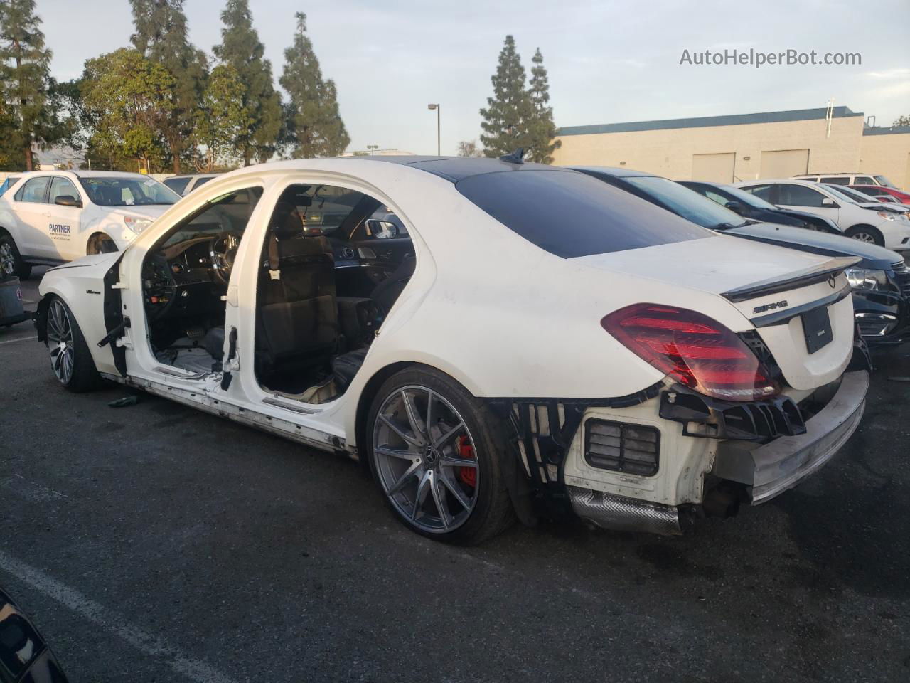 2019 Mercedes-benz S 63 Amg 4matic White vin: WDDUG8JBXKA438216