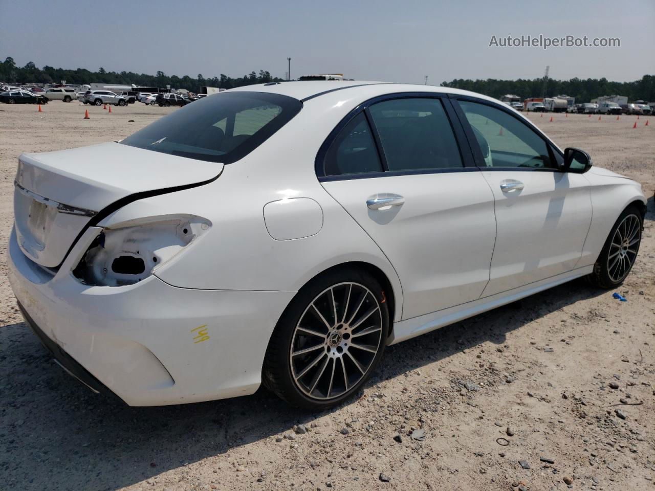 2019 Mercedes-benz C 300 White vin: WDDWF8DB6KR484439