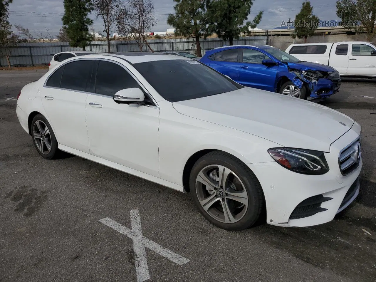 2019 Mercedes-benz E 300 Белый vin: WDDZF4JB0KA504886