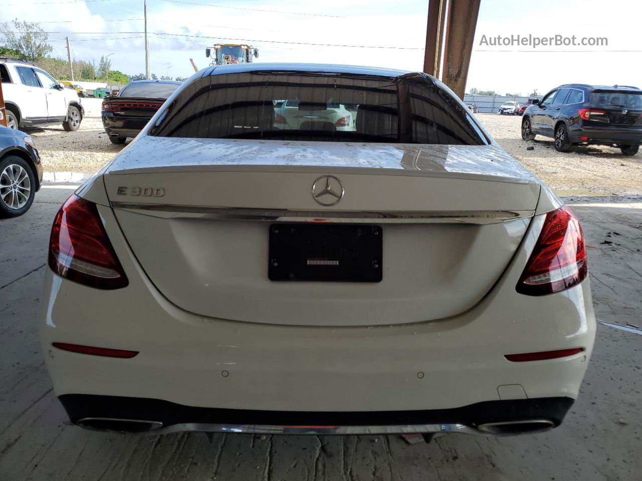 2019 Mercedes-benz E 300 White vin: WDDZF4JB0KA561010