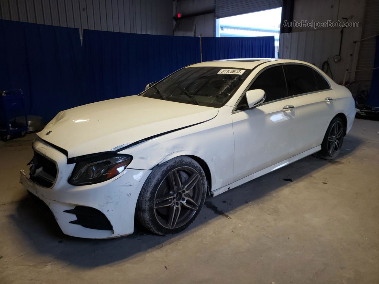 2019 Mercedes-benz E 300 Белый vin: WDDZF4JB1KA568385