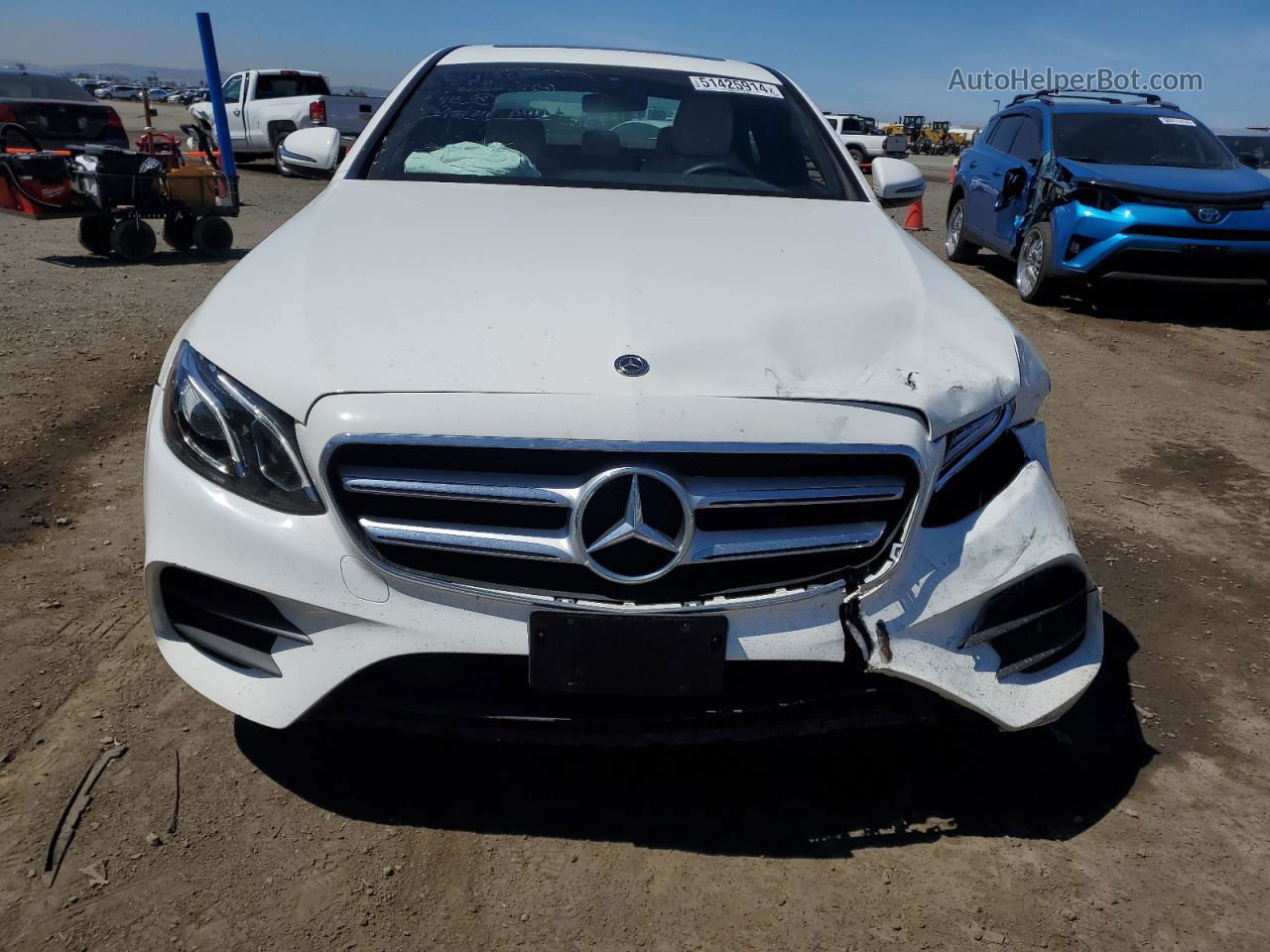 2019 Mercedes-benz E 300 White vin: WDDZF4JB1KA630285