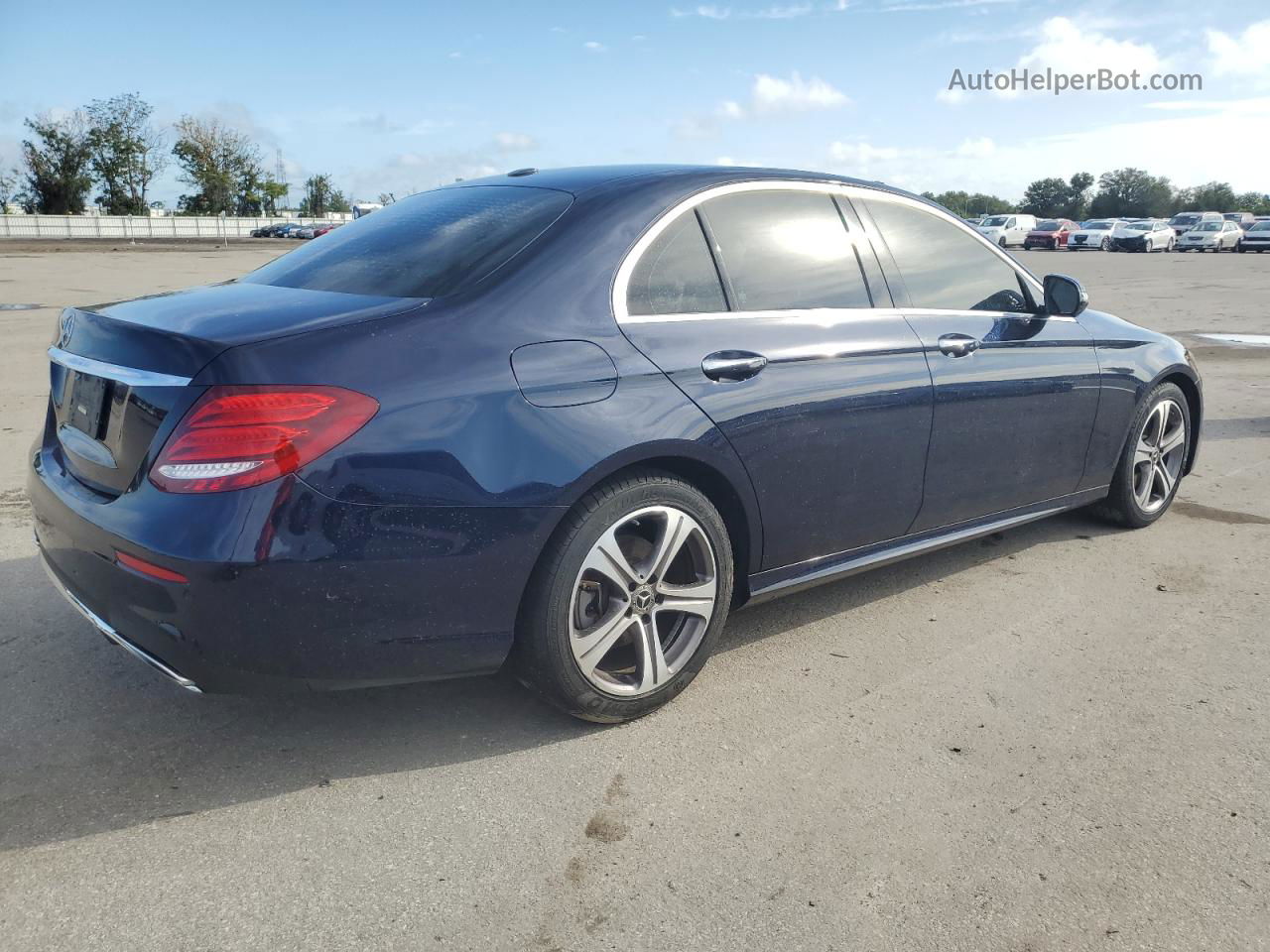 2019 Mercedes-benz E 300 Blue vin: WDDZF4JB2KA490117