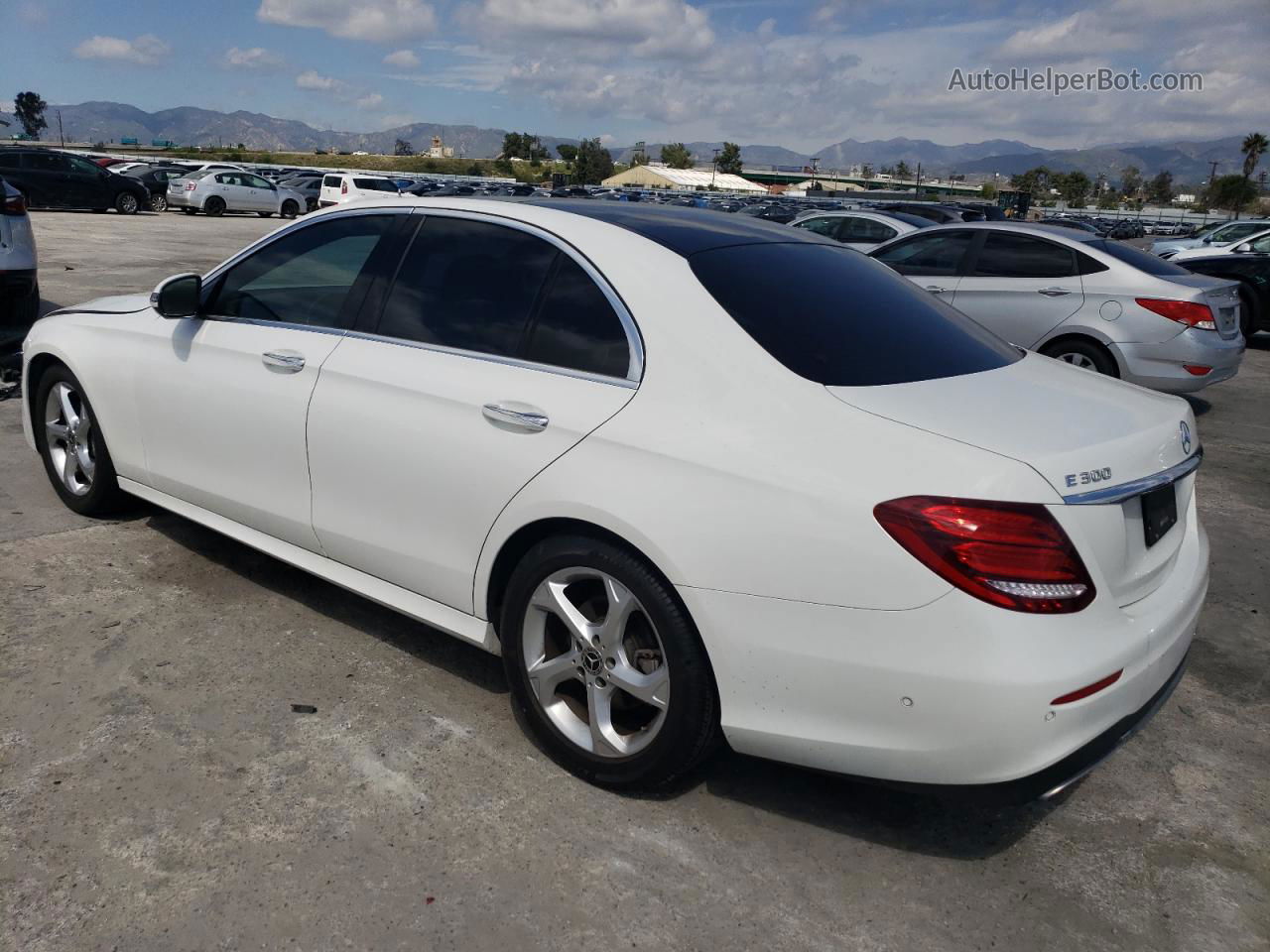 2019 Mercedes-benz E 300 Белый vin: WDDZF4JB2KA633132