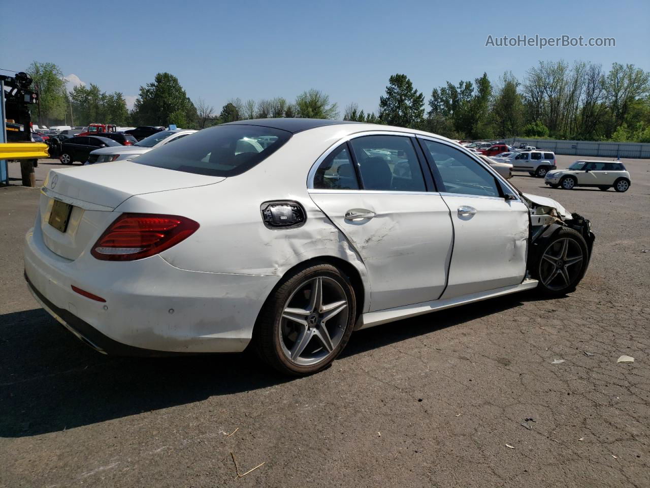 2019 Mercedes-benz E 300 White vin: WDDZF4JB3KA551975