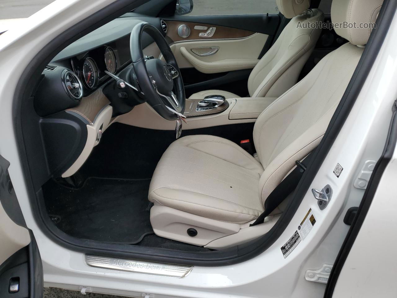 2019 Mercedes-benz E 300 White vin: WDDZF4JB6KA596005