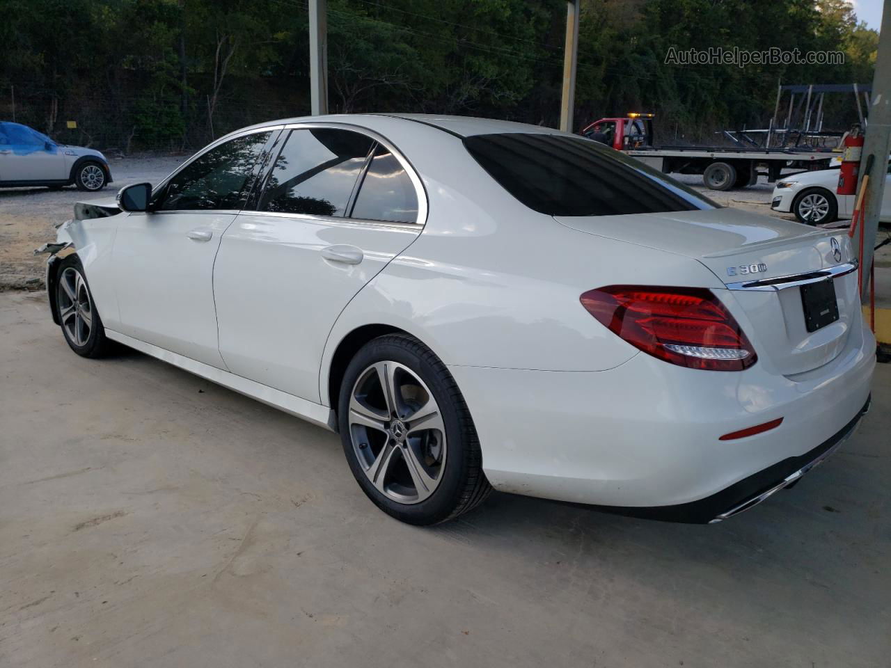 2019 Mercedes-benz E 300 White vin: WDDZF4JB6KA603910